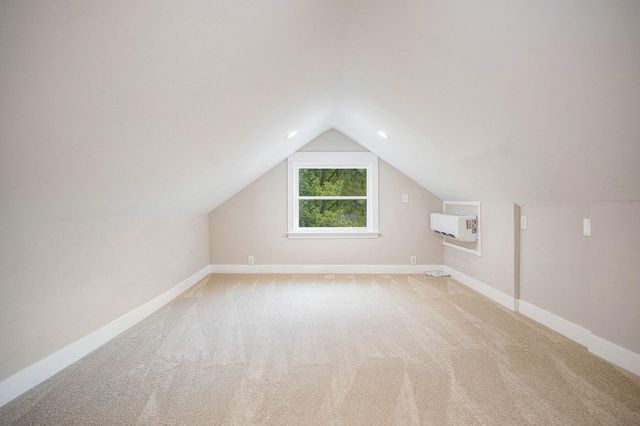 2338 Glenwood Drive, Kalamazoo City, MI 49008