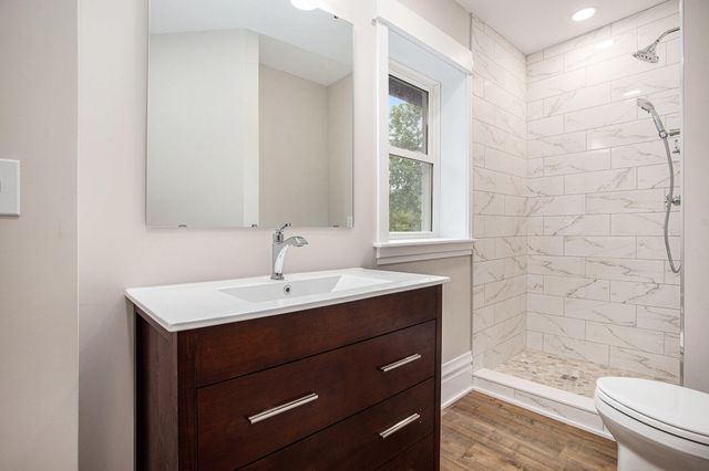 2338 Glenwood Drive, Kalamazoo City, MI 49008