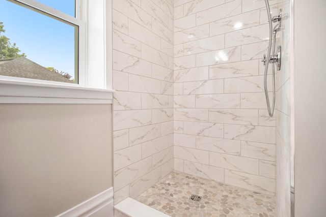 2338 Glenwood Drive, Kalamazoo City, MI 49008