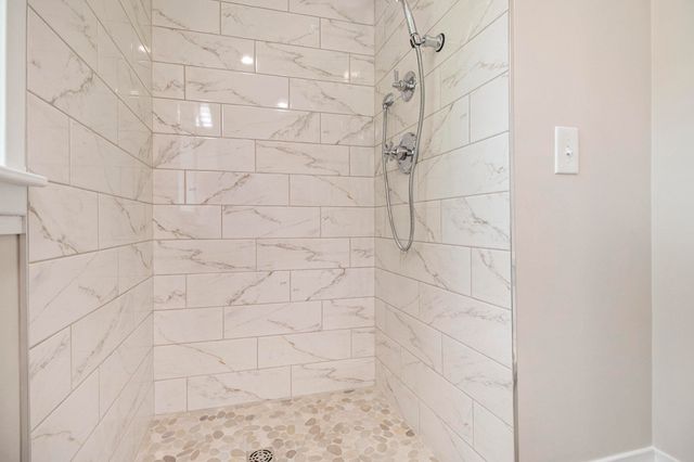 2338 Glenwood Drive, Kalamazoo City, MI 49008