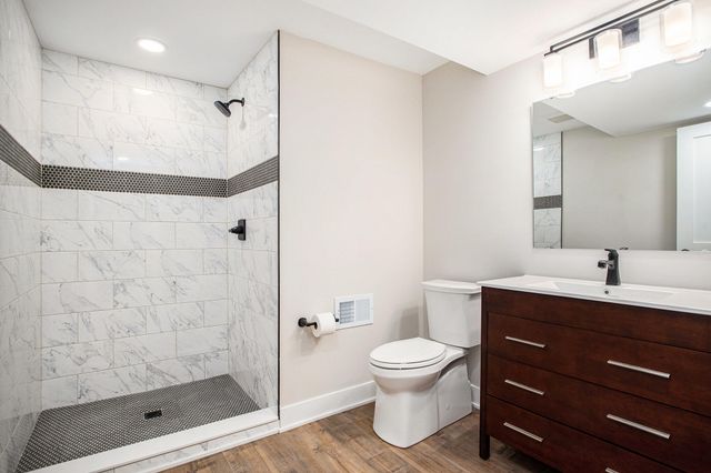 2338 Glenwood Drive, Kalamazoo City, MI 49008