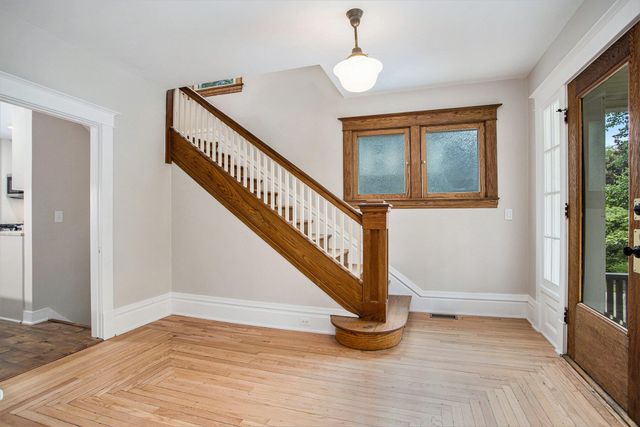 2338 Glenwood Drive, Kalamazoo City, MI 49008