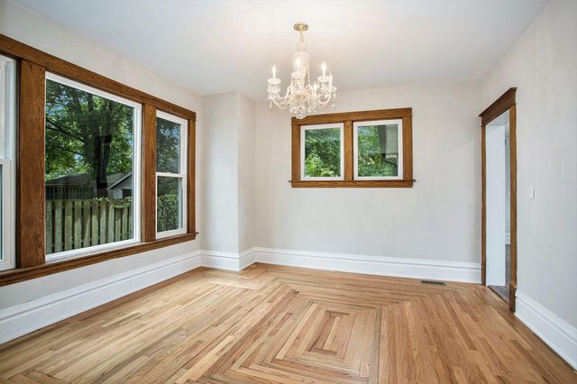 2338 Glenwood Drive, Kalamazoo City, MI 49008