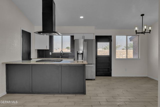 8827 CLAVEL Drive, El Paso, TX 79907