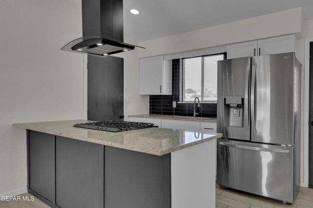8827 CLAVEL Drive, El Paso, TX 79907