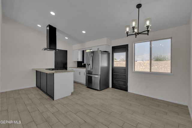 8827 CLAVEL Drive, El Paso, TX 79907