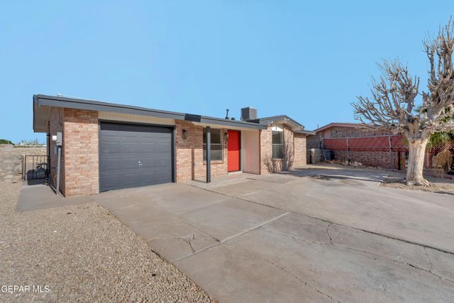 8827 CLAVEL Drive, El Paso, TX 79907