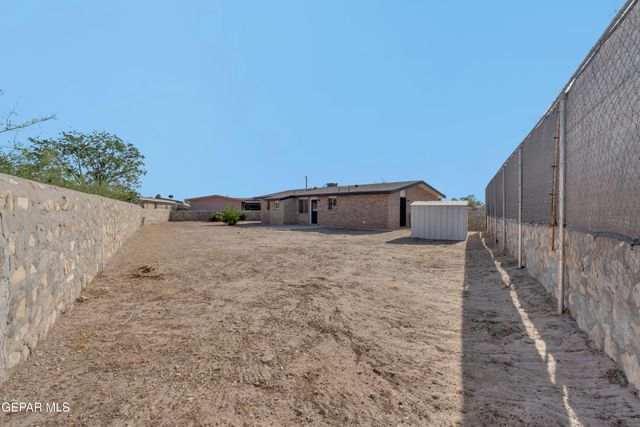 8827 CLAVEL Drive, El Paso, TX 79907