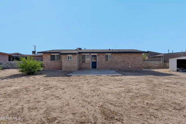 8827 CLAVEL Drive, El Paso, TX 79907