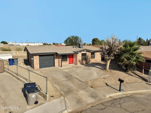 8827 CLAVEL Drive, El Paso, TX 79907