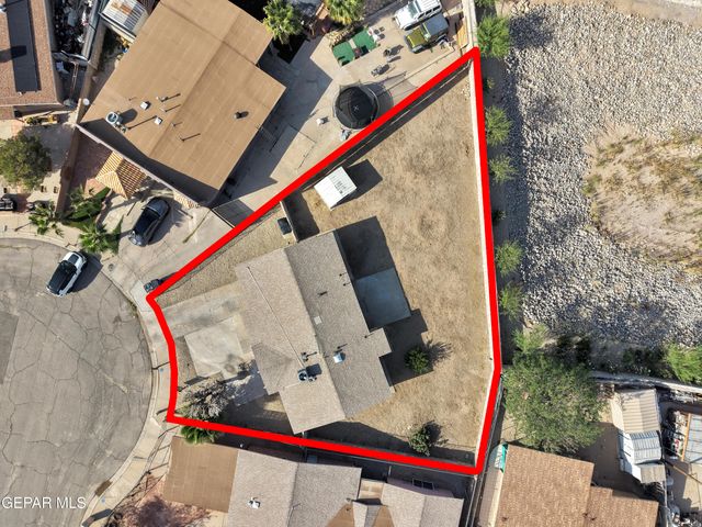8827 CLAVEL Drive, El Paso, TX 79907