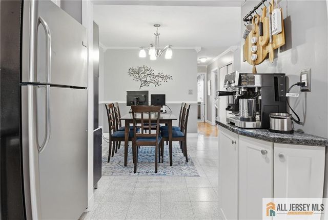 1210 Cricket Lane 1210, Woodbridge Proper, NJ 07095