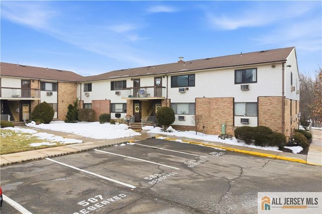 1210 Cricket Lane 1210, Woodbridge Proper, NJ 07095