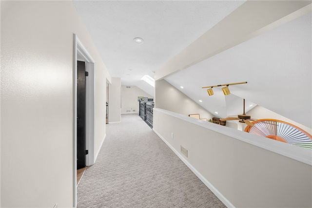 25 Country Wood Lndg, Greece, NY 14626