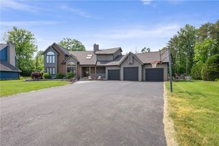 25 Country Wood Lndg, Greece, NY 14626