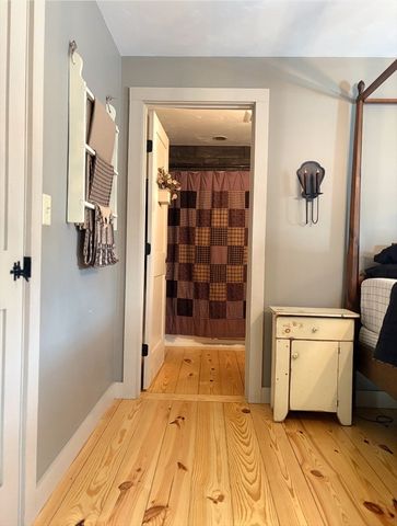 158 Purgatory Rd, Northbridge, MA 01588