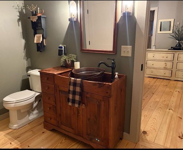 158 Purgatory Rd, Northbridge, MA 01588