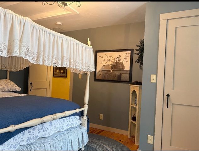 158 Purgatory Rd, Northbridge, MA 01588