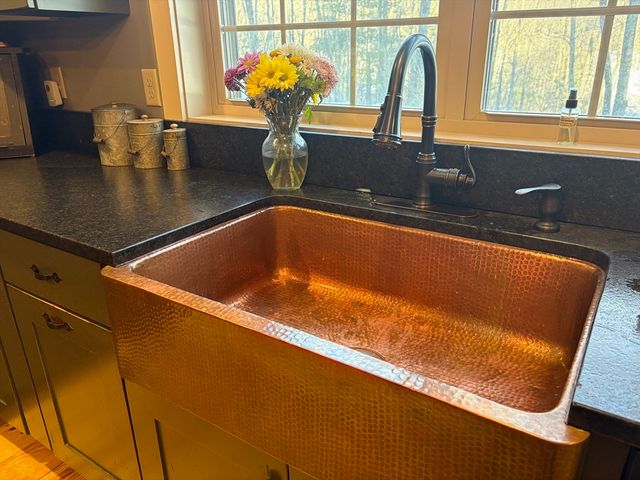 158 Purgatory Rd, Northbridge, MA 01588