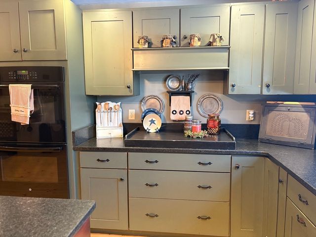 158 Purgatory Rd, Northbridge, MA 01588