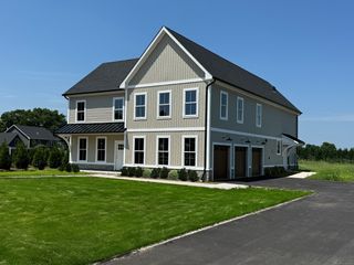 5 June Drive, North Haven, CT 06525