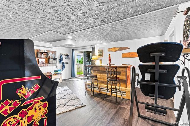 2165 Rolling Hills Drive, Holly, MI 48442
