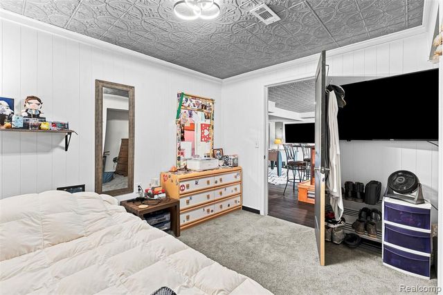 2165 Rolling Hills Drive, Holly, MI 48442
