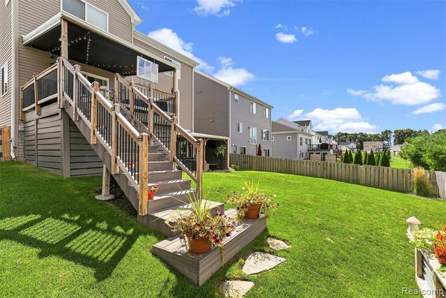 2165 Rolling Hills Drive, Holly, MI 48442