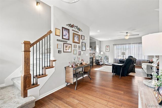 2165 Rolling Hills Drive, Holly, MI 48442