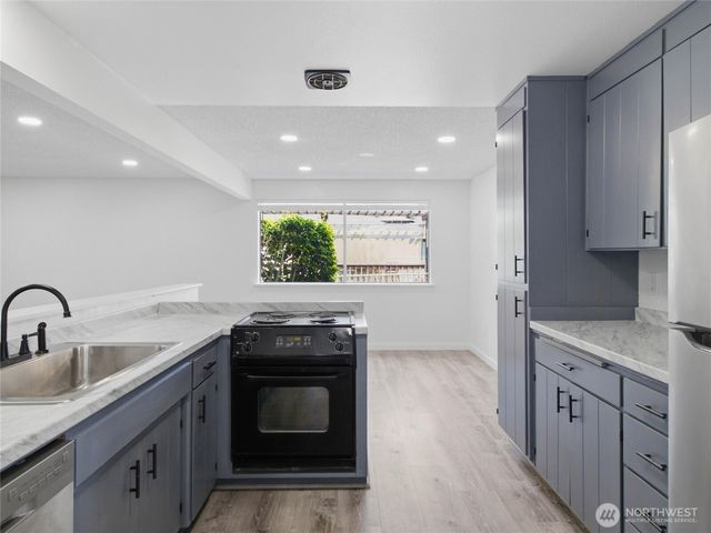 10708 116th Avenue SW, Lakewood, WA 98498