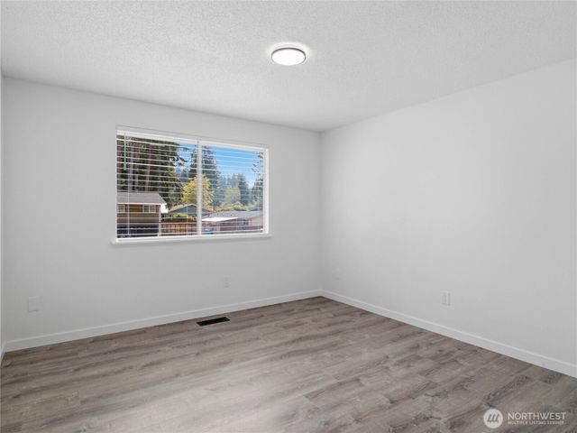 10708 116th Avenue SW, Lakewood, WA 98498