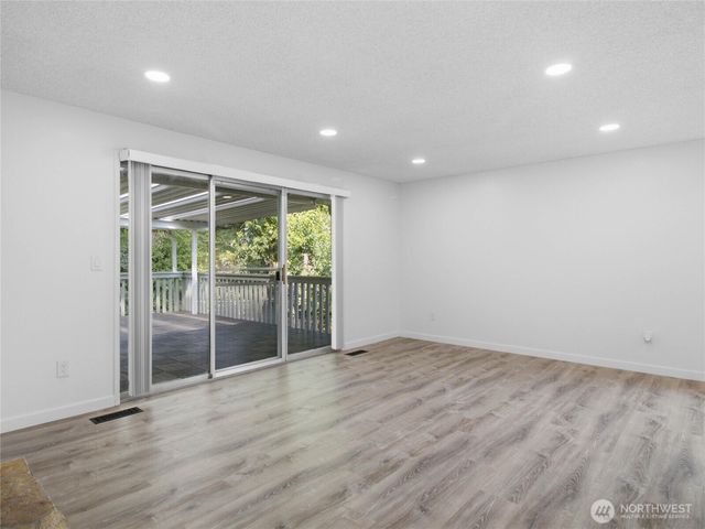 10708 116th Avenue SW, Lakewood, WA 98498
