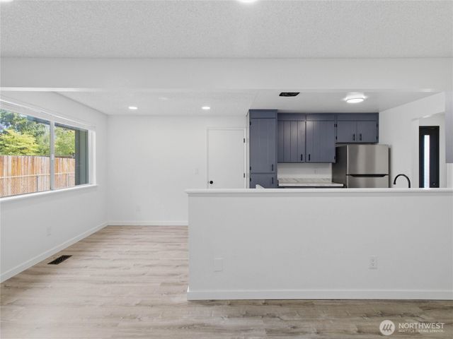 10708 116th Avenue SW, Lakewood, WA 98498