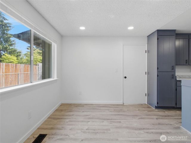 10708 116th Avenue SW, Lakewood, WA 98498