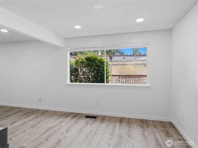 10708 116th Avenue SW, Lakewood, WA 98498