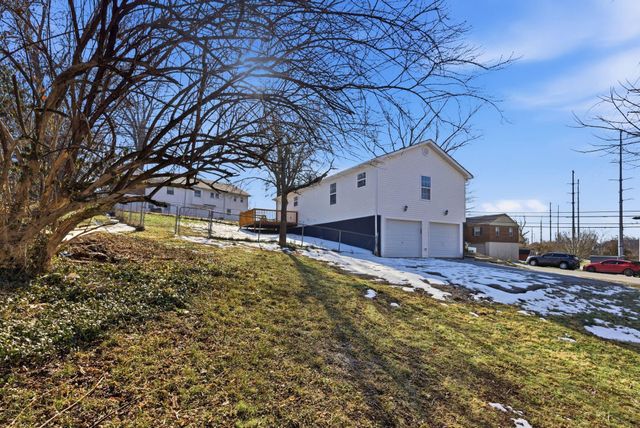 171 Rolling Acres Drive, Frankfort, KY 40601