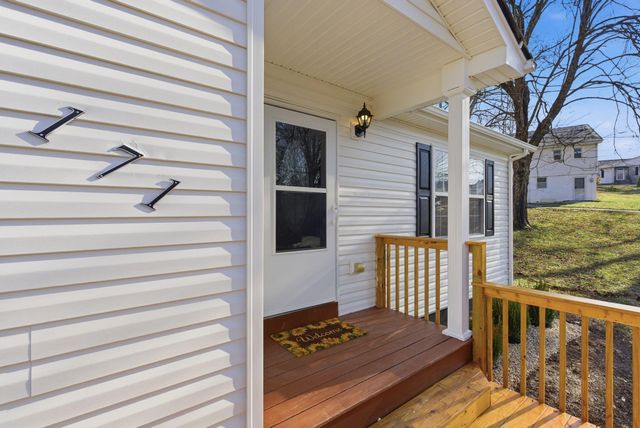 171 Rolling Acres Drive, Frankfort, KY 40601