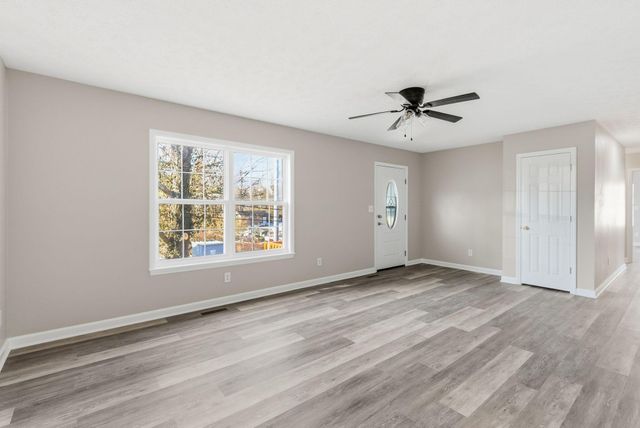 171 Rolling Acres Drive, Frankfort, KY 40601