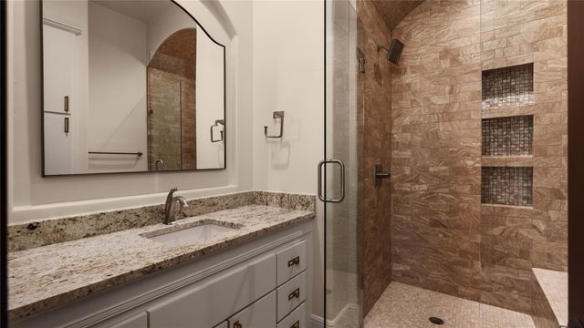 8320 Carranzo DR, Austin, TX 78735