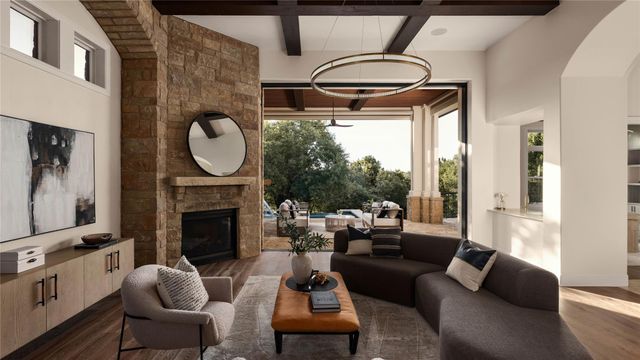 8320 Carranzo DR, Austin, TX 78735
