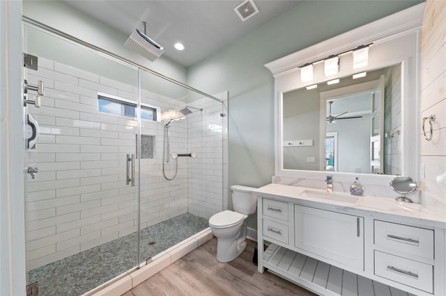 775 Townsend Drive, Crystal Beach, TX 77650