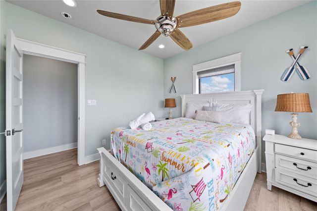 775 Townsend Drive, Crystal Beach, TX 77650