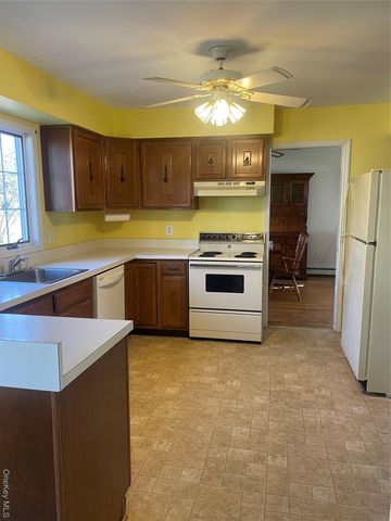 185 Birch Road, Kings Park, NY 11754