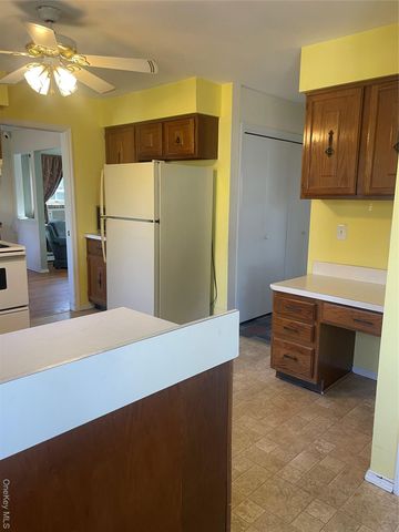 185 Birch Road, Kings Park, NY 11754