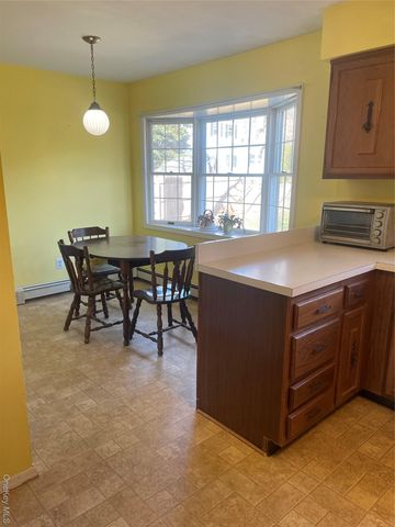 185 Birch Road, Kings Park, NY 11754