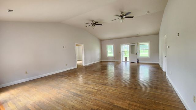 299 Highway 1676, Science Hill, KY 42553
