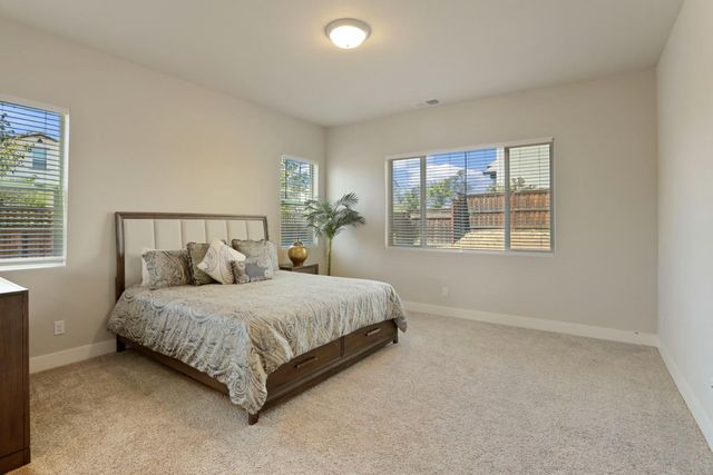 1847 Outrigger Ln, Lathrop, CA 95330