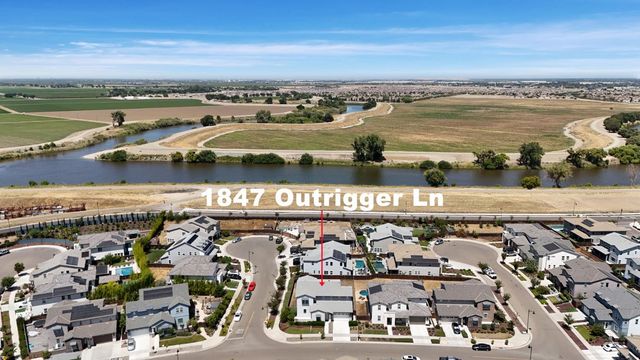 1847 Outrigger Ln, Lathrop, CA 95330