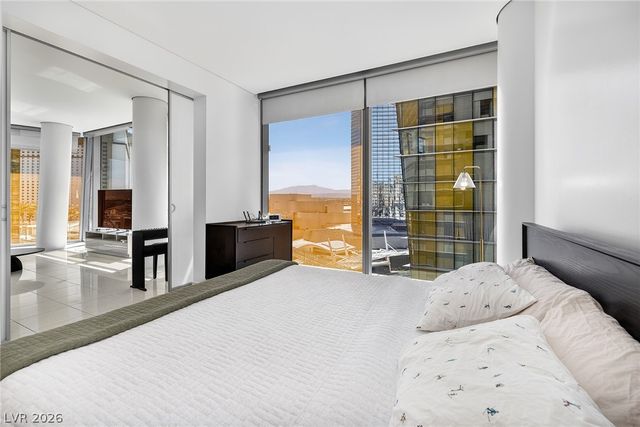 3722 Las Vegas Boulevard 1012, Las Vegas, NV 89158