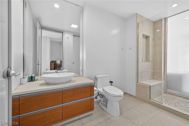 3722 Las Vegas Boulevard 1012, Las Vegas, NV 89158